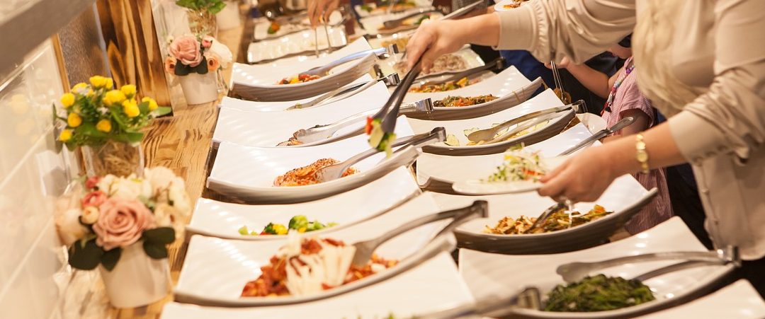 Qué debes tener en cuenta para organizar un catering corporativo
