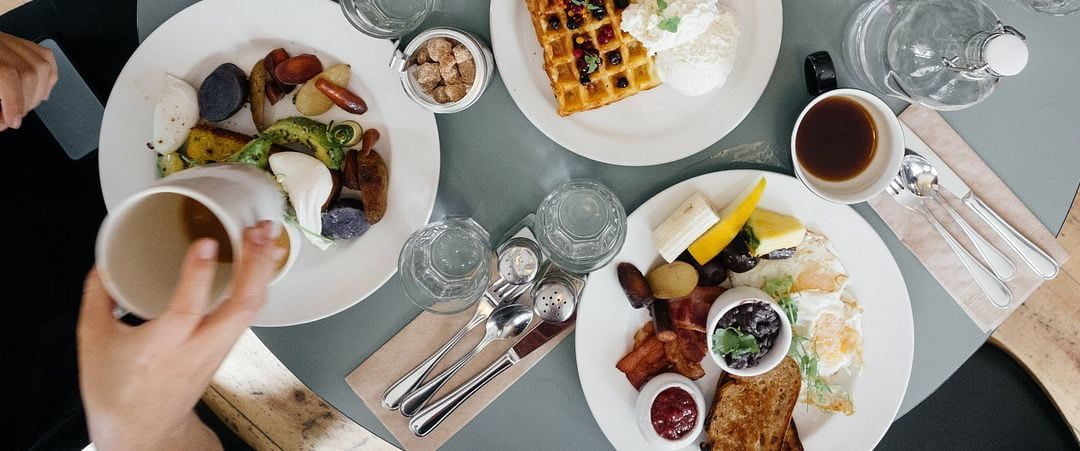 Cómo elegir el menú apropiado para tu almuerzo empresarial