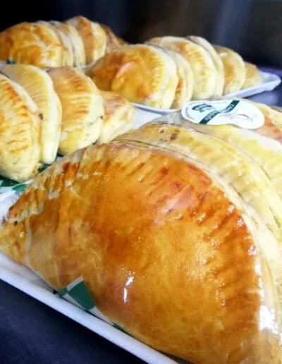 Empanada-chilena-precocida.jpg